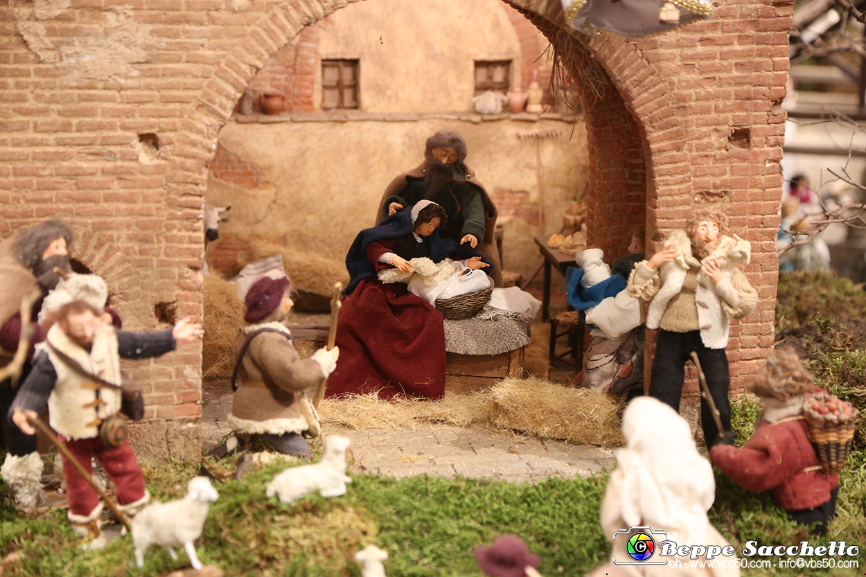 VBS_7507 - Abbazia di Vezzolano - Presepe artistico di Anna Rosa Nicola.jpg